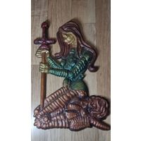 Фигура на стену