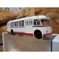 Троллейбус КТБ-4