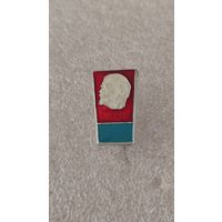 Значек знак Ленин,200 лотов с 1 рубля!!!