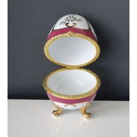 Шкатулка винтажная в форме яйца на замке. Япония