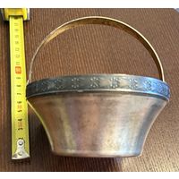 Сахарница СССР . Серебро 916 проба . Вес 192 грамма