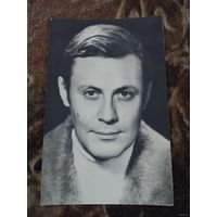 Актер Ю. Соломин