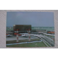 Москва. Аэропорт Шереметьево-2; чистая, рекламная открытка, Аэрофлот.