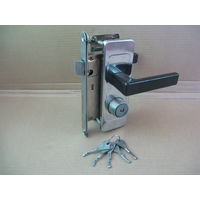 Замок кнопочный врезной