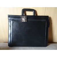 Деловой портфель, ГДР(Германия), новый с биркой, размер 42*32 см