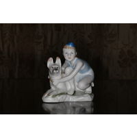 Фарфоровая статуэтка "Юный пограничник" ЛФЗ