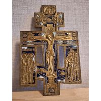 Распятие меднолитое с предстоящими, эмали.