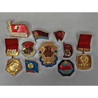 Значок СССР. Одним лотом 10 шт. С рубля.
