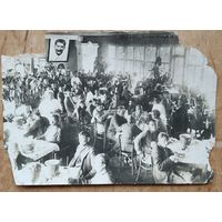 Фото из СССР. В столовой санатория.1930-е. 11х15.5 см