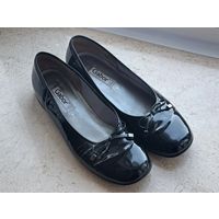 Туфли женские натуральная кожа Gabor Portugal размер 7, длина 26.5 см., на широкую ногу.