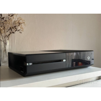 Игровая приставка Microsoft Xbox One 500Gb.