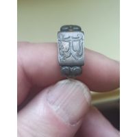 Старинный перстень-печатка XIII–XV веков.