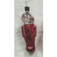 Ёлочная игрушка космонавт