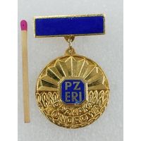 Знак ПНР. Почётный член Польской ассоциации пенсионеров и инвалидов. тяжёлый