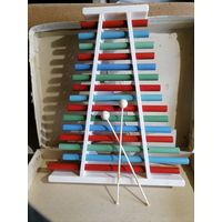 Старинная игрушка МЕТАЛЛОФОН на ножках. СССР 1970-е. Родная коробка. Клеймо.1983г. з-д Северный пресс