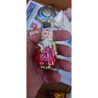 РЕДКАЯ ЁЛОЧНАЯ ИГРУШКА СССР ДЕВОЧКА С ЦВЕТАМИ КАТАЛОГ  СОСТОЯНИЕ ! НА  ФОТО . ОРИГИНАЛ  .  Распродажа Коллекции !!! . Экспресс  Аукцион  не с рубля без МПЦ и прочего 3 ДНЯ  .Много лотов в продаже .
