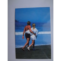 Календарик 1998 г. Прогулка у моря.