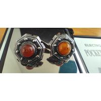 Запонки янтарь серебро РАЗНОПАРКИ