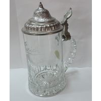 Кружка пивная на 0.5 литра с сюжетом. 70- годы Германия. Высота 19.5 см.