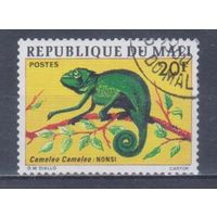 [994] Мали 1976. Фауна.Ящерица.Хамелеон. Гашеная марка.
