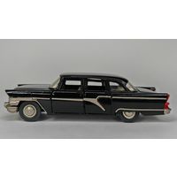 Модель "Чайка" ГАЗ-13 лимузин СССР 1:43 модель А15. Коробка!