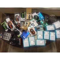 Наушники ,флешки,мышки.