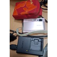 Цифровая, Японская камера Sony, Cyber-shot Carl Zeiss Vario-Tessar. Комплект