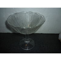 Ваза на ножке. Нёман. Стекло СССР