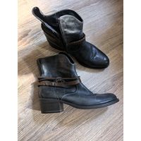 Казаки Tamaris, р.40. Ковбойки. Натуральная кожа
