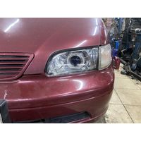 Стекла фар Honda Odyssey