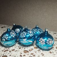Елочные игрушки СССР Шар синий с цветами в наличии 5 шт