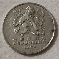 Чехия 5 крон, 1994 Отметка монетного двора: "кленовый лист" - Виннипег, Канада (14-13-15)