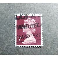 Марка Великобритания 1975 год Королева Елизавета II