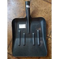 Лопата для уборки снега