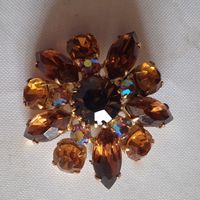 Брошь винтажная,медовые стразы Чехословакия