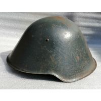 Каска, шлем ГДР. В родной окраске. Как есть.