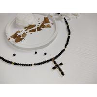 ХИТ Чокер из шпинели с крестиком