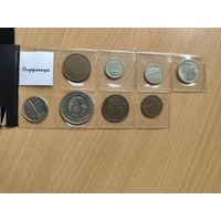 8 монет Голландии все разные