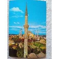 Турция, Стамбул. Минарет Голубой мечети и Святой Софии