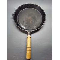 Сковорода СССР ( чугун).