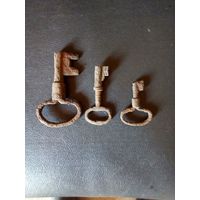 Старые ключи 6 штук.