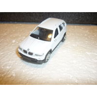 Модель авто. BMW X4. WELLY. 1:64