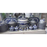 Сервиз столовый на 12 персон, 78 предметов. Синие цветы. КАХЛА, ГДР. С рубля.