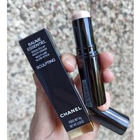 Кремовый хайлайтер в стике Chanel Baume Essentiel Multi-Use Glow Stick в оттенке Sculpting