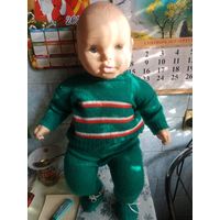 Большая кукла. Проблема с одним глазом.