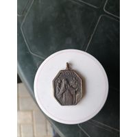 Медальон старинный