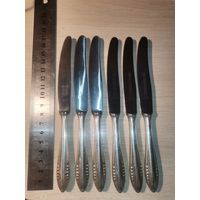 Ножи с лезвиями из нержавеющей стали и ручками с глубоким посеребрением, 6 шт., клейма на ручках.