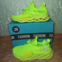 Кроссовки мужские 42 размер