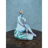 Статуэтка ,фигурка фарфоровая фигуристка