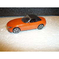 Модель авто фургон BMW Z4 . Majorette. масштаб 1:62.